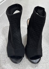 Moom Black Open Toe Peep Toe