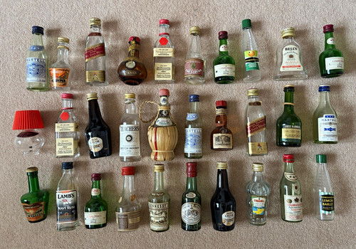 Mixed lot vintage miniature - lot,