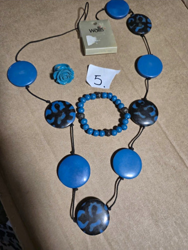 Wallis blue black - wallis, &