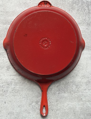 Vintage creuset cast - le,