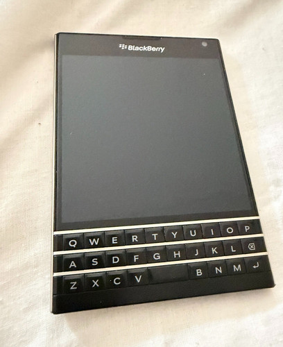 Blackberry passport 64gb - blackberry,