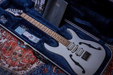 IBANEZ MIJ PGM301-WH Paul Gilbert Signature "White + Maple" (2004)
