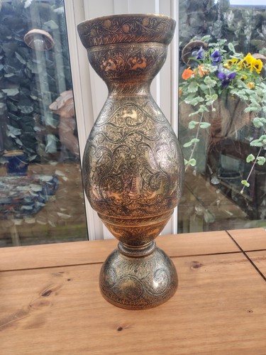 Indian brass floor - floor, vase