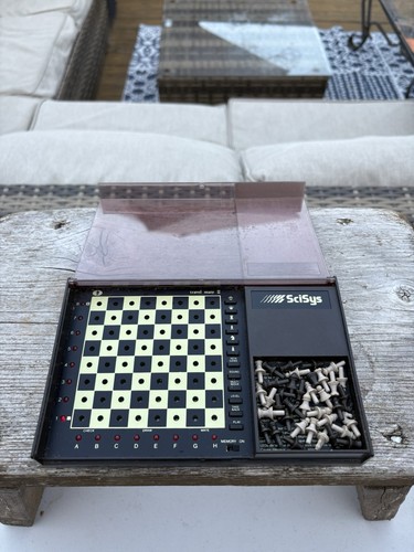 Scisys explorer chess - explorer, 1984