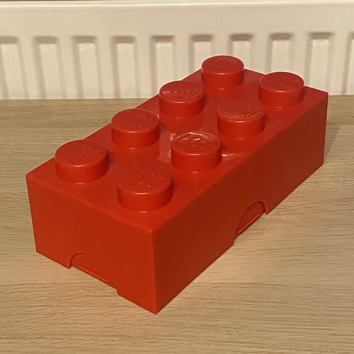 Lego lunch box - 8, 2x4