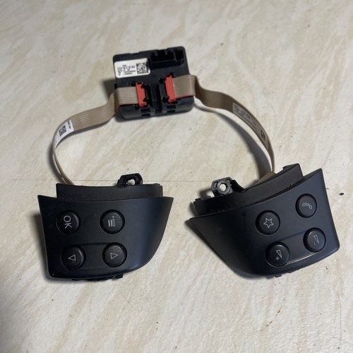 Genuine golf mk5 pair - vw,