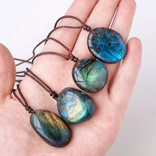 Pcs natural labradorite raw - 1,