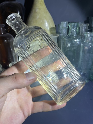 Antique poison poisonous not - antique,