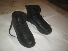 Ladies boots ‘ Bench ‘ –