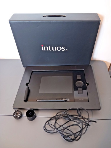 Wacom intuos small graphics - 4,