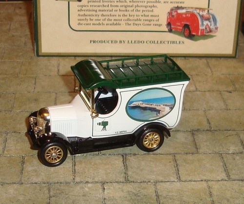 1926 bull nose morris van - bull,