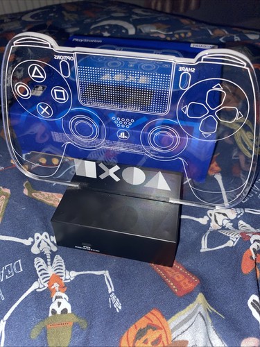 Play station controller light - play,