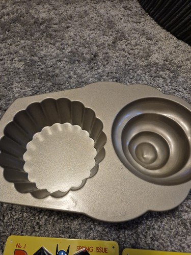 Nordic ware usa giant cupcake - ware,