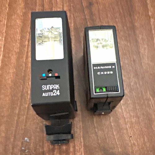 Sunpak auto flash - gun, gn24