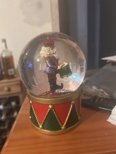 Traditional Nutcracker Soldier Christmas Snow Globe Wind Up