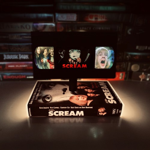 Scream vhs table lamp - scream, horror