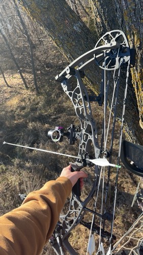 Hoyt ax2 60 70lb - 29,, 60-70lb
