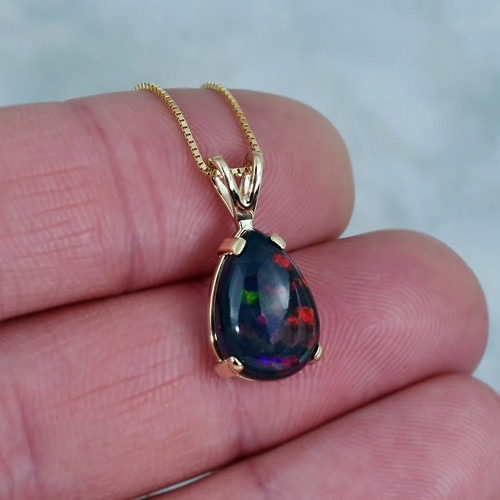 Black opal pendant necklace - black,