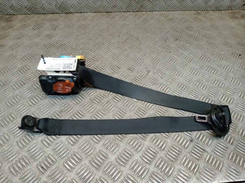 Mercedes class seat belt - mercedes,
