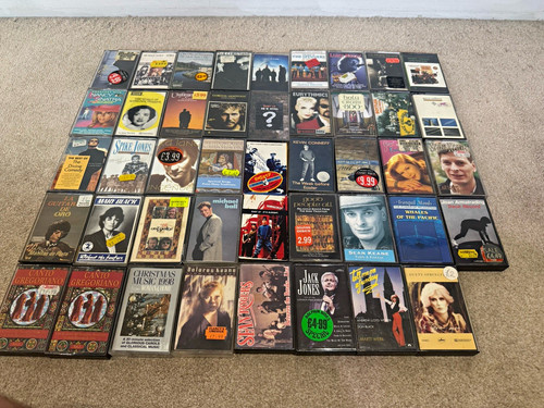 Mixed job lot - job, artists