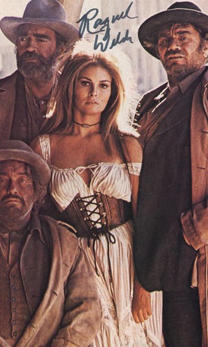 Raquel welch autograph - welch,