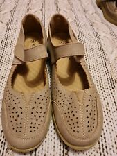 NEW CUSHION WALK Size 4 Ladies Tan/Brown Mary Jane Comfort Shoes Foam Insoles