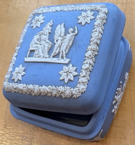 Wedgwood jasperware ceramic - wedgwood,