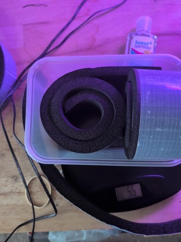 Sticky back foam off - back, self