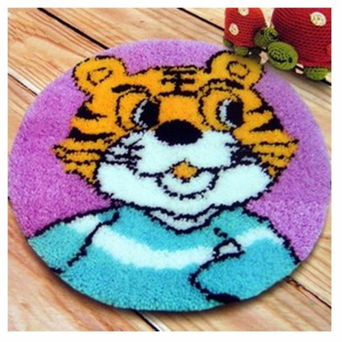 Latch hook rug - latch,