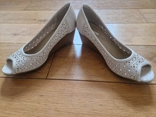 Size 6 Nude Wedge Open Toe Shoes