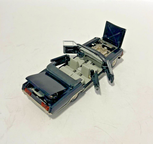 Zil 117 car - model,, scale