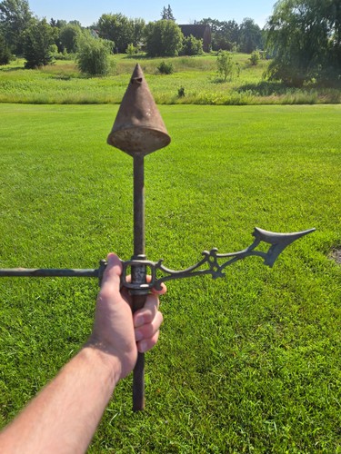Vtg cast iron - vtg, arrow