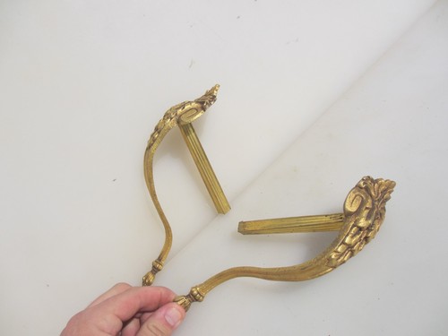 Antique brass curtain pole - brass,