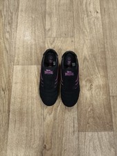 Lonsdale Londonl Ladies  Black Suede Slipon Trainers. UK(7)EU(41) VL-2326B