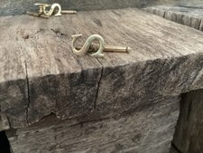 Vintage Letter S Dress Stud