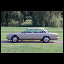 Photo A.011551 DAIMLER V8 1998