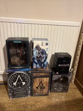 Assassins creed Figurines Set