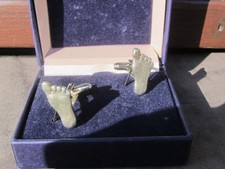 Cufflinks - Feet Walking  Bare