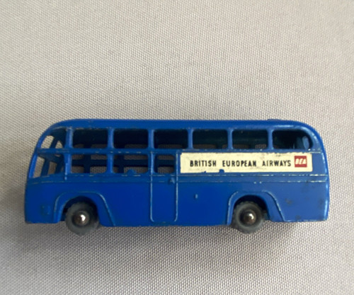 Blue diecast bea coach model - blue,