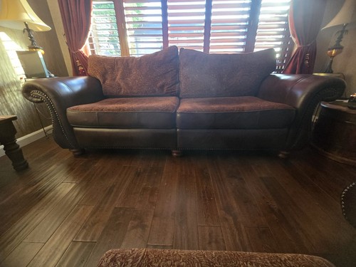 Very large suite - large, seater