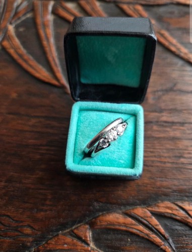 Diamond palladium engagement