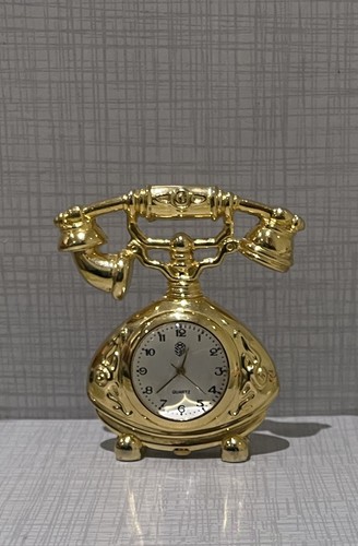 Old style telephone desktop - telephone,