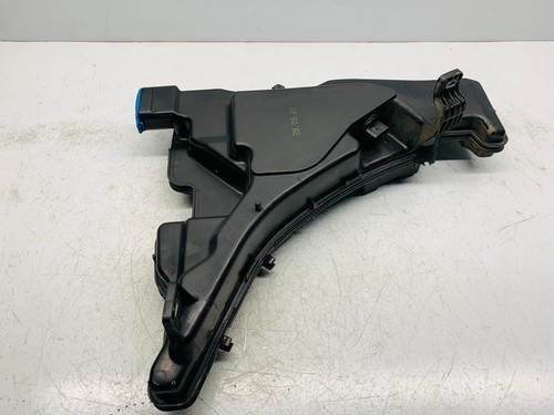 Audi windscreen washer - windscreen,