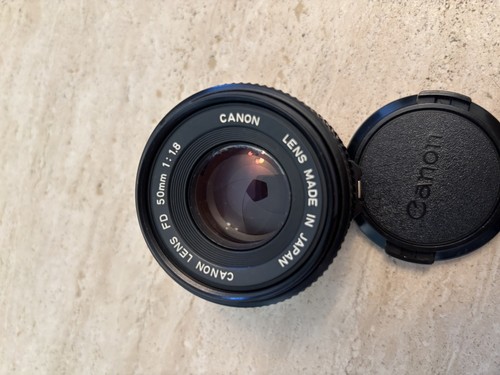 Canon lens 50mm - fd, f/1.8