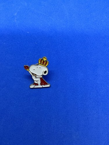 Snoopy peanuts enamel king - snoopy,