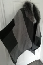 One Size Faux Fur Removable Trim Throw On Cape Jacket Cover Up Smart Lagenlook