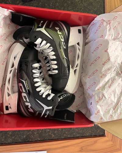 Ccm tacks ice - 70, hockey
