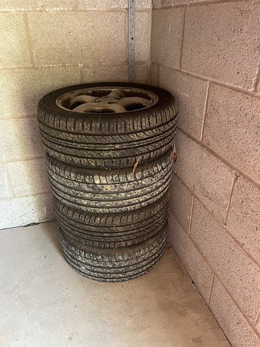 Alloy wheels and tyres - 4,