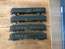 Jouef Rake of 4 SNCF Green