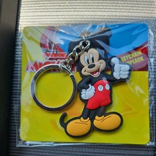 DISNEY CHARACTER KEYRINGS- KEY